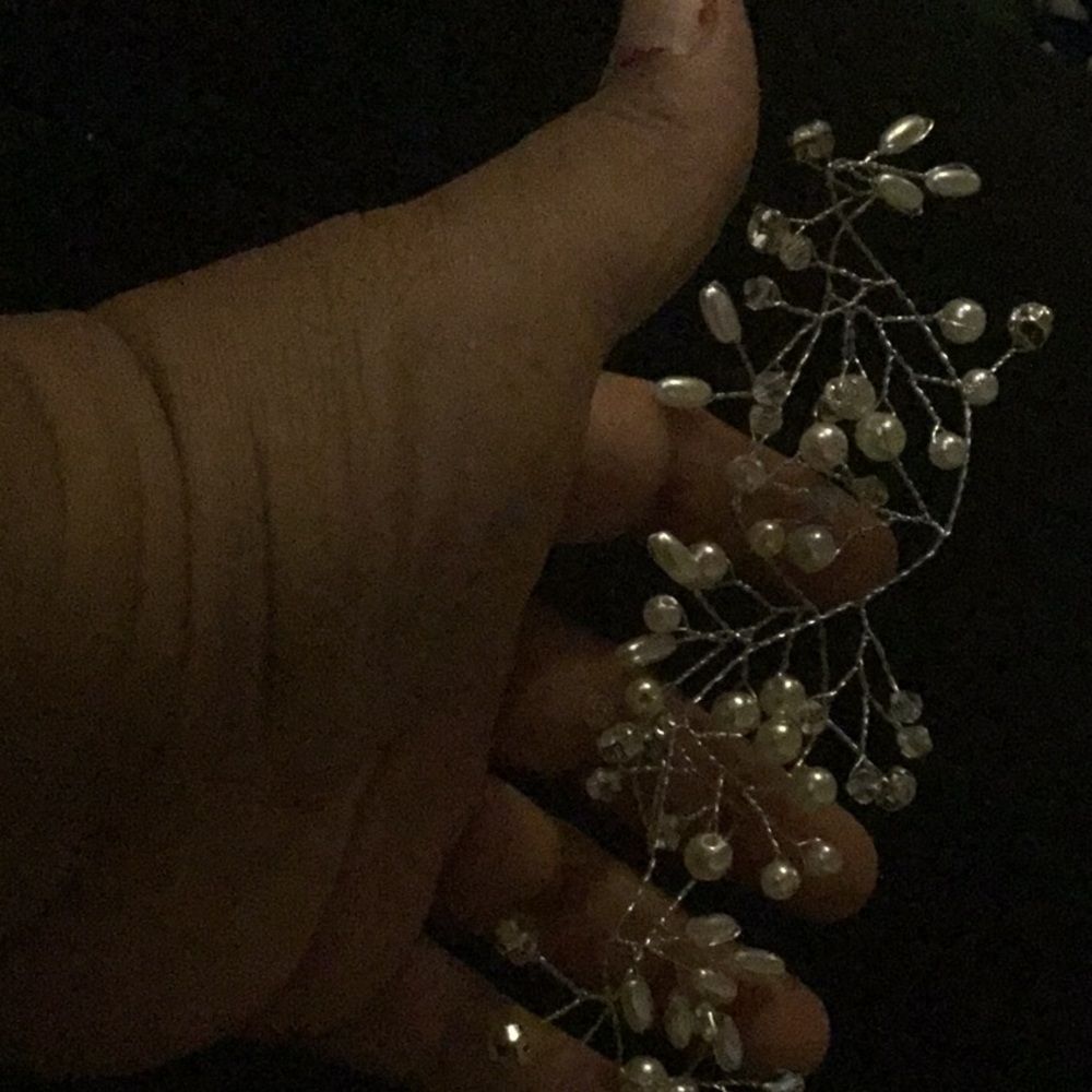 Bridal hair vine - Picture 3 of 4